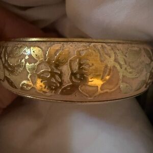 Vintage Gold Foil Floral Gold-Tone Bangle Bracelet with Peach enamel background